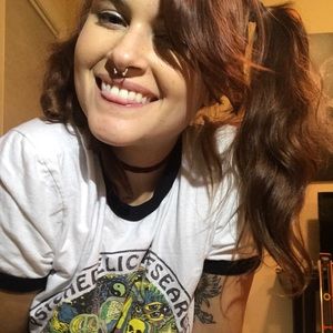 Meet your Posher, Camille